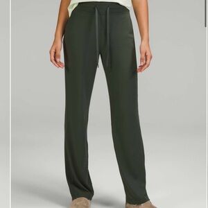 HEMMED Lululemon Ready to Rulu Straight-Leg High-Rise Pant